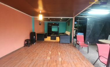 Amplia Casa esquina en Domingo Santa María Renca