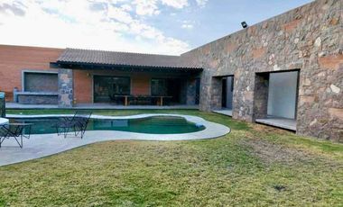 Casa en Venta  en Frac. Real del Potosi