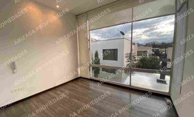 Vendo linda casa de OPORTUNIDAD