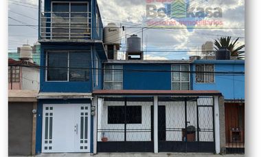 Se vende casa tipo dúplex en Prados de Aragón