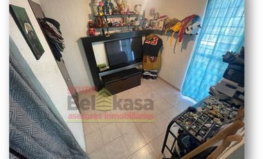 Se vende casa tipo dúplex en Prados de Aragón