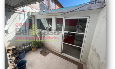 Se vende casa tipo dúplex en Prados de Aragón