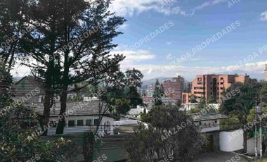 Casa  6  Habitaciones, 6 baños más Departamentos 3 dormitorios en VENTA sector Ecuavisa