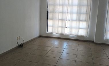 AMPLIA CASA EN RENTA FRACCIONAMIENTO JARDINES DELSUR, S.L.P.