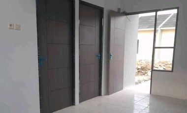 Rumah over Kredit murah dekat kawasan industri 8 juta sudah notaris