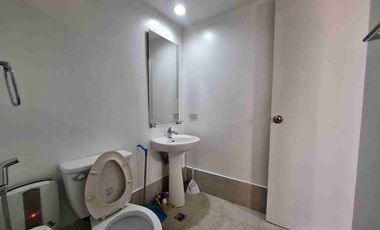 1 Big Bedroom Fully Furnished in Malate near Robinson and PGH