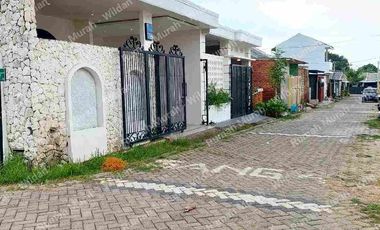 Rumah Siap Huni Dengan Private poll Full Furnish Di Belakang Kantor Samsat Banyuwangi