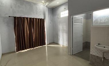 For Rent: 2-Storey House with Parking for 8 Cars in Banguntapan Area