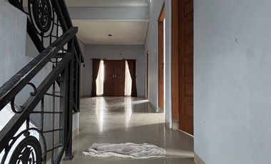 For Rent: 2-Storey House with Parking for 8 Cars in Banguntapan Area