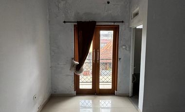 For Rent: 2-Storey House with Parking for 8 Cars in Banguntapan Area