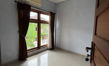 For Rent: 2-Storey House with Parking for 8 Cars in Banguntapan Area