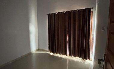 For Rent: 2-Storey House with Parking for 8 Cars in Banguntapan Area