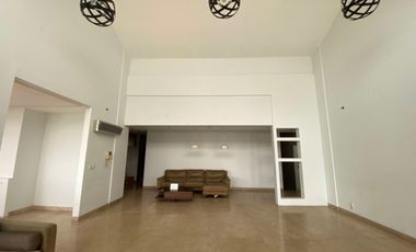 Disewakan Luxury Apartment Pantai Mutiara di Jakarta Utara - 3+1 Br Luas 255 M2 Siap Huni Jakarta Utara