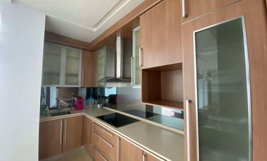 Disewakan Luxury Apartment Pantai Mutiara di Jakarta Utara - 3+1 Br Luas 255 M2 Siap Huni Jakarta Utara