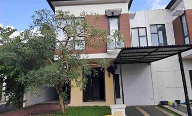DISEWAKAN RUMAH CANTIK DAN MENARIK DI HOLLAND VILLAGE, HARGA SANGAT MURAH