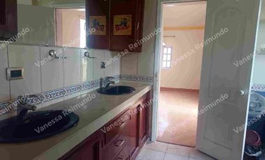 Rento amplio departamento segunda plata