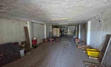 En venta: Casa + Dos locales comerciales