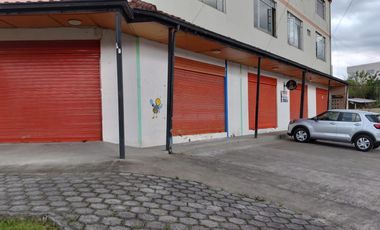 Chillos, Locales comerciales de venta en la principal Avenida de Inchalillo, 120 y 117m2