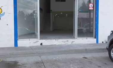 Chillos, Locales comerciales de venta en la principal Avenida de Inchalillo, 120 y 117m2