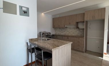 Departamento en Venta en Loja sector Amable Maria