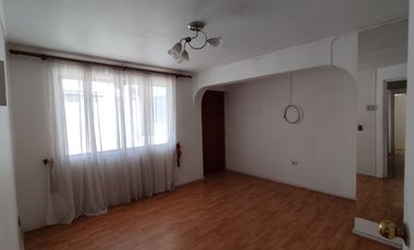 Gran Casa Sólida y Aislada | 4 Dormitorios + Quincho | Barrio Tranquilo