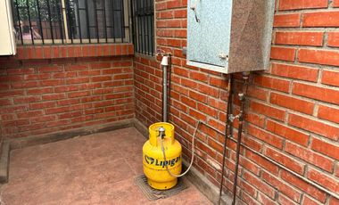 Casa Sólida y Aislada | 2 Dormitorios (Suite) | Espacios Techados