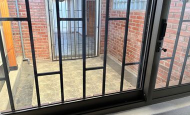 Casa Sólida y Aislada | 2 Dormitorios (Suite) | Espacios Techados