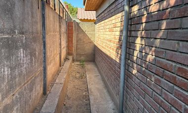 Casa Sólida y Aislada | 2 Dormitorios (Suite) | Espacios Techados