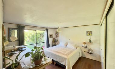 Se vende casa con terreno de 450m2 en condominio de Av. España, Curicó