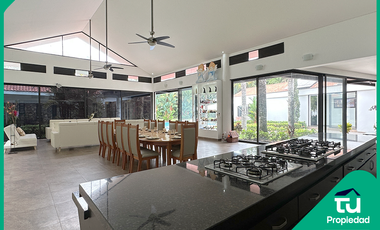 Casa en el Condominio más exclusivo de los Llanos Orientales