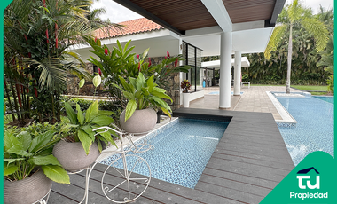 Casa en el Condominio más exclusivo de los Llanos Orientales