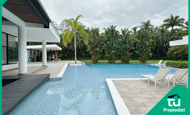 Casa en el Condominio más exclusivo de los Llanos Orientales