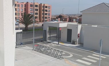 Arriendo Casa Nueva Condominio Paposo