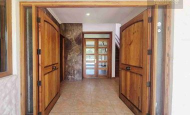 SE VENDE EXCLUSIVA CASA EN CONDOMINIO EL GOLF, RINCONADA DE LOS ANDES
