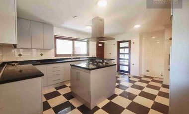 SE VENDE EXCLUSIVA CASA EN CONDOMINIO EL GOLF, RINCONADA DE LOS ANDES