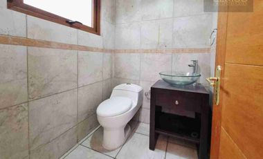 SE VENDE EXCLUSIVA CASA EN CONDOMINIO EL GOLF, RINCONADA DE LOS ANDES