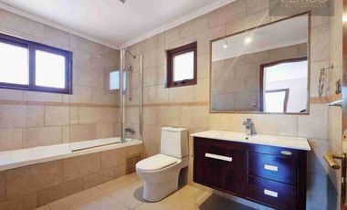 SE VENDE EXCLUSIVA CASA EN CONDOMINIO EL GOLF, RINCONADA DE LOS ANDES