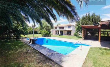 SE VENDE EXCLUSIVA CASA EN CONDOMINIO EL GOLF, RINCONADA DE LOS ANDES