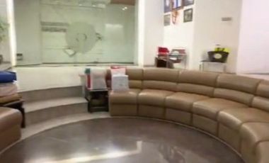 Dijual / Disewakan Rumah Mewah Dharmahusada Indah.  JALAN KEMBAR DALAM BISA BUAT KANTOR, SALON, TINGGAL dll TERAWAT BAGUS DEKAT GALAXY MALL