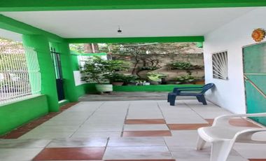 Oportunidad de Reventa: Casa Amplia Cerca de Todo – Playa, Centros Comerciales y Escuela