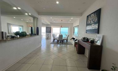 El mejor departamento de toda la marina vallarta frente al mar