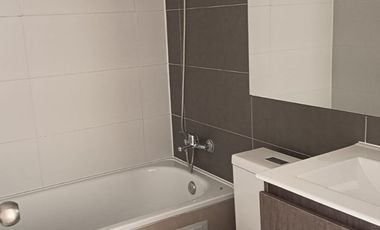 SE ARRIENDA DEPARTAMENTO TIPO 2D+1B+ESTACIONAMIENTO. SANTIAGO CENTRO