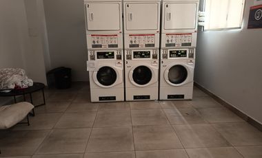 SE ARRIENDA DEPARTAMENTO TIPO 2D+1B+ESTACIONAMIENTO. SANTIAGO CENTRO