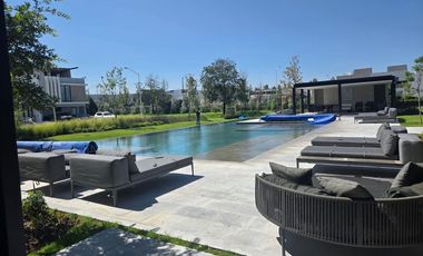 CASA EN VENTA ZONA SOLARES