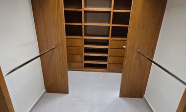 CASA EN VENTA SOLARES RESIDENCIAL