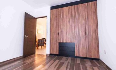 MAYORCA RESIDENCIAL CASA EN VENTA CON RECAMARA Y BAÑO EN PLANTA BAJA Y JARDIN AMPLIO ZONA SUR ESTE LEON