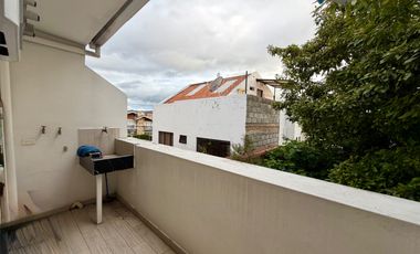 DEPARTAMENTO 2 Dormitorios AMOBLADO en RENTA – Sector Escuela Federico Proaño