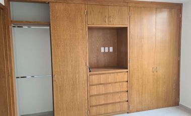 CASA EN VENTA COTO ZANTHE EN SOLARES RESIDENCIAL.