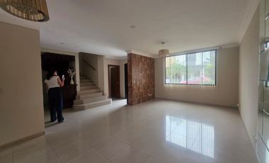Ciudad Colon, Se renta linda casa 4 Dormitorios sin muebles