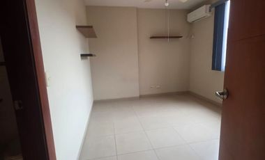 Ciudad Colon, Se renta linda casa 4 Dormitorios sin muebles